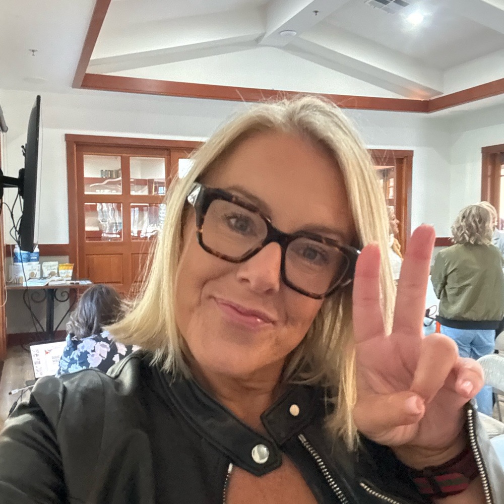 Meet your Posher, Traci